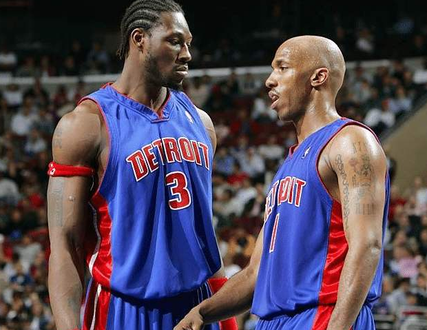 排队给詹姆斯道歉！球衣补丁并非自我营销，NBA官方给足goat面子