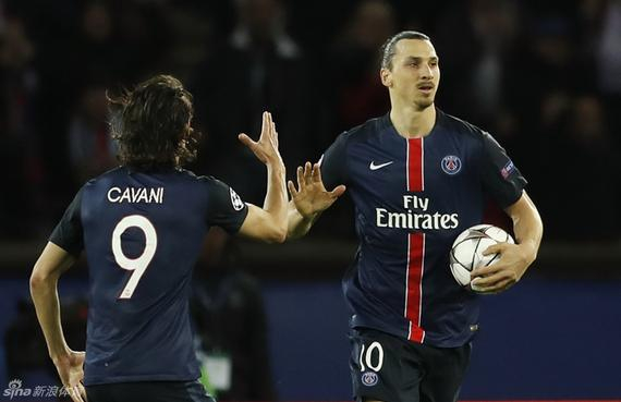 文班亚马30+5，马刺爆冷惨遭逆转！福克斯18中4，火箭旧将暴走