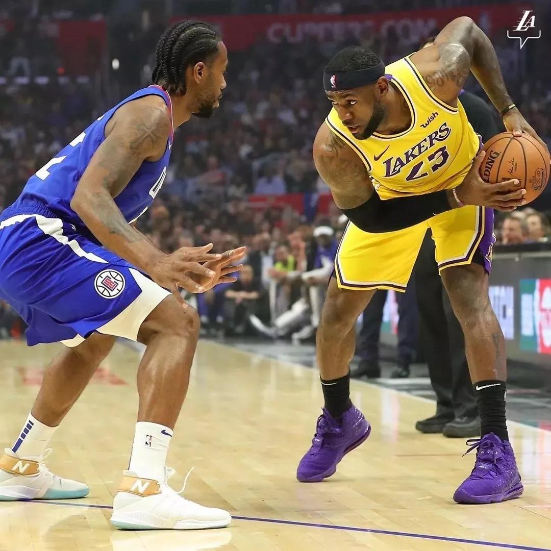 美记：步行者对独行侠中锋加福德很感兴趣