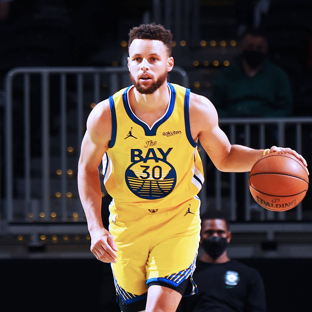 北京遭致命打击！周琦眼部受伤，外加2内线伤停，后续内线咋办？