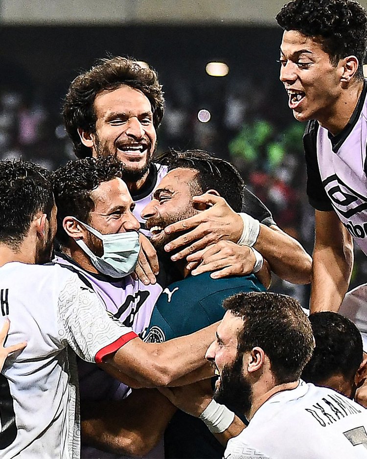 骑士全队首节手感不佳，投篮仅25投8中&已落后老鹰10分