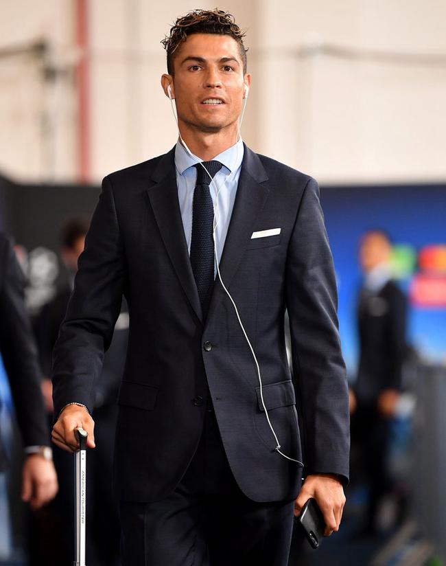 时隔579天复出，原巴萨梯队球员埃德加-耶重新回到球场